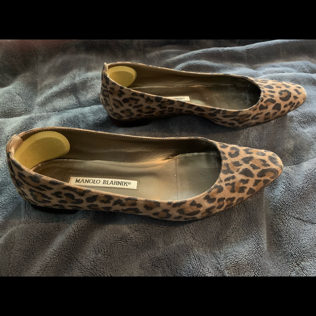 Manolo Blahnik 6.5 Flats Animal Print Style